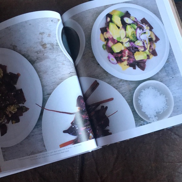 GWENYTH PALTROW It’s All Good Hardcover Cookbook - Picture 4 of 8
